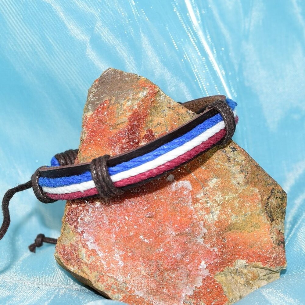 Cameron Mens Layer Hemp Tie Leather Bracelet Brown Red White Blue Gift Packaged